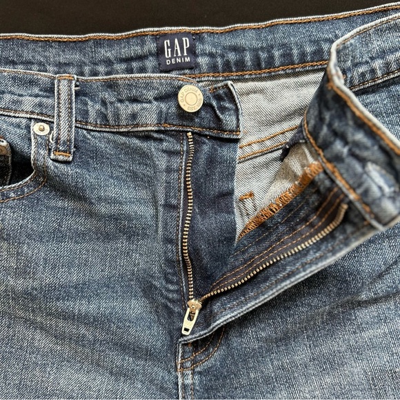 GAP Blue Women's Shorts - Picture 2 of 8